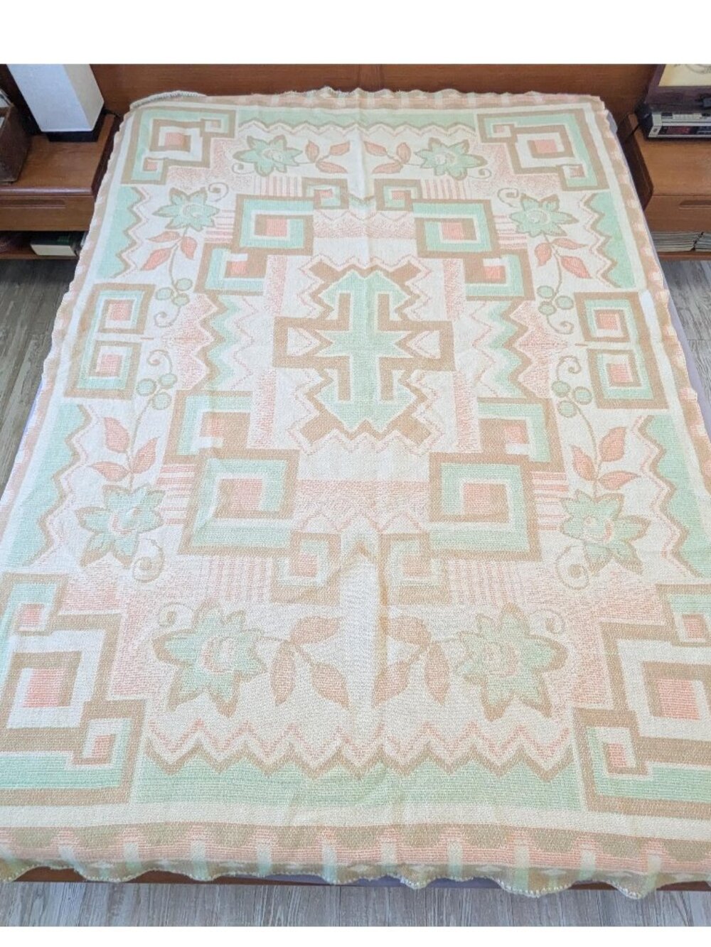 Vintage 1940's Reversible Art Deco Design Twin Blanket Throw 57 x 85"